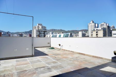 Apartamento para alugar com 150m², 2 quartos e 1 vaga