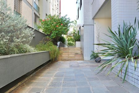 Apartamento para alugar com 150m², 2 quartos e 1 vaga