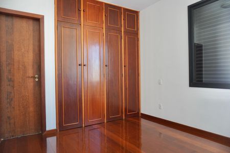 Apartamento para alugar com 150m², 2 quartos e 1 vaga