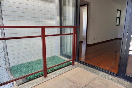 Apartamento para alugar com 2 quartos, 150m² em Santo Antônio, Belo Horizonte