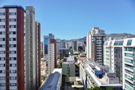 Apartamento para alugar com 150m², 2 quartos e 1 vaga