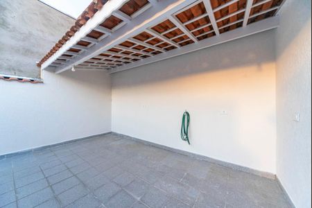 Casa à venda com 104m², 3 quartos e 2 vagas Casa à venda com 104m², 3 quartos e 2 vagasVaranda e Área de Serviço
