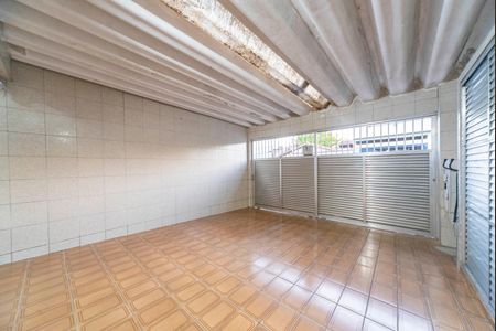 Casa à venda com 104m², 3 quartos e 2 vagas Casa à venda com 104m², 3 quartos e 2 vagasGaragem