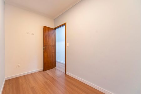 Casa à venda com 104m², 3 quartos e 2 vagas Casa à venda com 104m², 3 quartos e 2 vagasQuarto 2