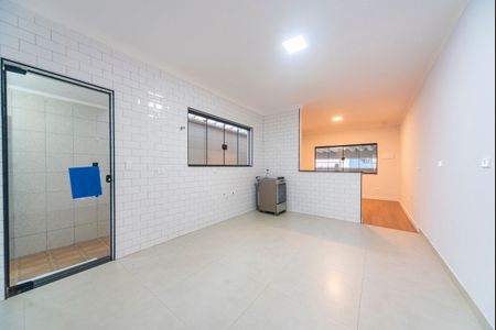Casa à venda com 104m², 3 quartos e 2 vagas Casa à venda com 104m², 3 quartos e 2 vagasCozinha