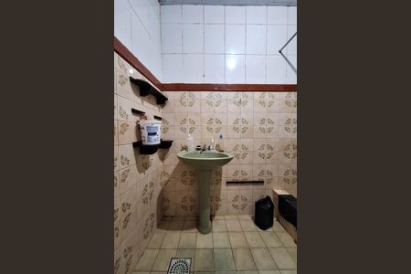 Casa para alugar com 200m², 4 quartos e 4 vagasBanheiro Social