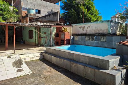 Casa para alugar com 200m², 4 quartos e 4 vagasQuintal