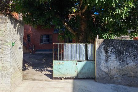 Casa para alugar com 200m², 4 quartos e 4 vagasFachada