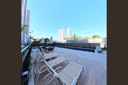 Apartamento para alugar com 39m², 2 quartos e sem vaga Apartamento para alugar com 39m², 2 quartos e sem vagaÁrea comum - Piscina