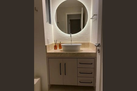 Banheiro de apartamento para alugar com 3 quartos, 92m² em Indianópolis, São Paulo