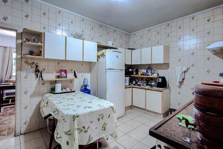 Casa à venda com 80m², 2 quartos e sem vaga Casa à venda com 80m², 2 quartos e sem vagaCozinha