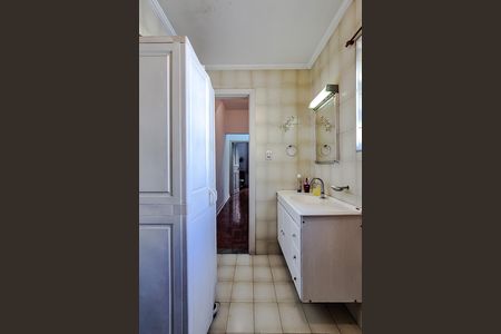 Casa à venda com 80m², 2 quartos e sem vaga Casa à venda com 80m², 2 quartos e sem vagaBanheiro