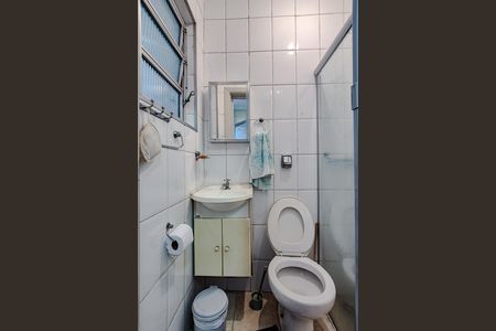 Casa à venda com 80m², 2 quartos e sem vaga Casa à venda com 80m², 2 quartos e sem vagaBanheiro de serviço