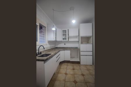 Casa de condomínio à venda com 177m², 4 quartos e 1 vagaCozinha