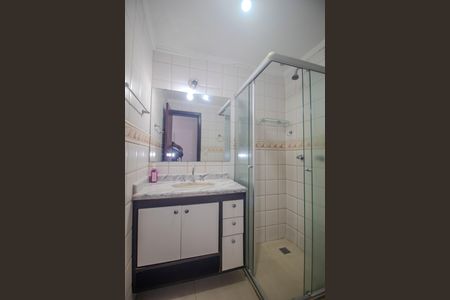 Casa de condomínio à venda com 177m², 4 quartos e 1 vagaBanheiro 2