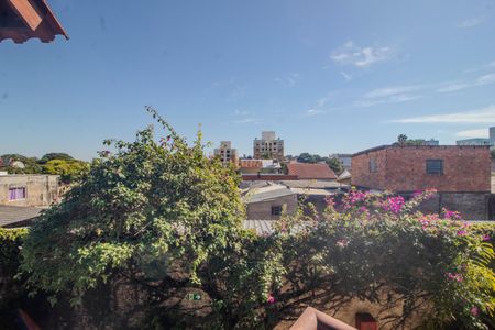 Casa de condomínio à venda com 177m², 4 quartos e 1 vagaVista
