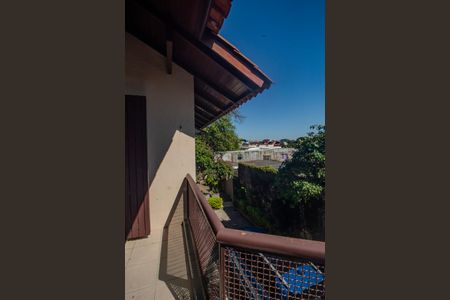 Casa de condomínio à venda com 177m², 4 quartos e 1 vagaVaranda