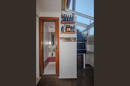 Casa de condomínio à venda com 177m², 4 quartos e 1 vagaChurrasqueira