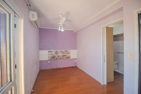 Casa de condomínio à venda com 177m², 4 quartos e 1 vagaSuite
