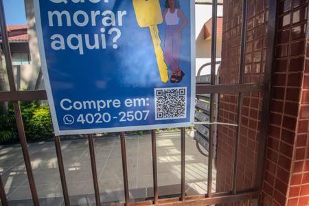 Casa de condomínio à venda com 177m², 4 quartos e 1 vagaPlaca