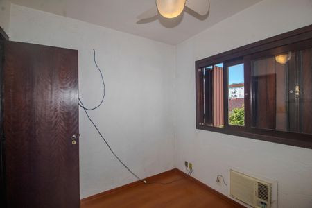 Casa de condomínio à venda com 177m², 4 quartos e 1 vagaQuarto