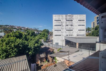 Casa de condomínio à venda com 177m², 4 quartos e 1 vagaVista