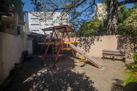 Casa de condomínio à venda com 177m², 4 quartos e 1 vagaÁrea comum - Playground