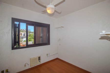 Casa de condomínio à venda com 177m², 4 quartos e 1 vagaQuarto
