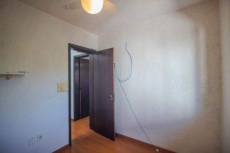 Casa de condomínio à venda com 177m², 4 quartos e 1 vagaQuarto