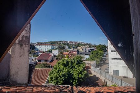 Casa de condomínio à venda com 177m², 4 quartos e 1 vagaVista
