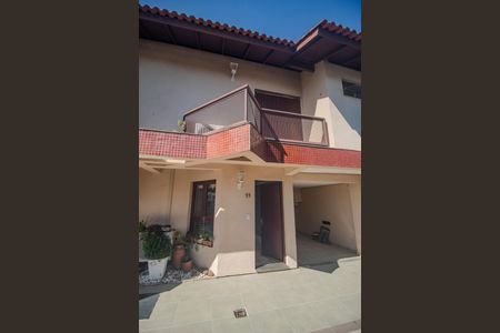 Casa de condomínio à venda com 177m², 4 quartos e 1 vagaFachada