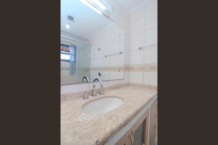 Casa de condomínio à venda com 177m², 4 quartos e 1 vagaBanheiro da Suíte