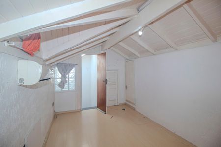 Casa de condomínio à venda com 177m², 4 quartos e 1 vagaQuarto 4