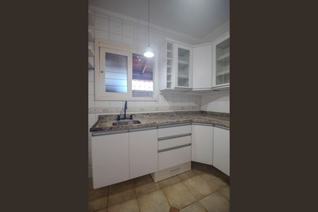 Casa de condomínio à venda com 177m², 4 quartos e 1 vagaCozinha
