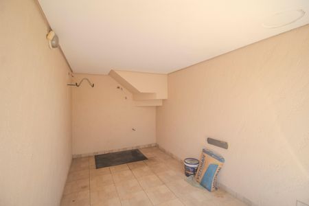 Casa de condomínio à venda com 177m², 4 quartos e 1 vagaGaragem