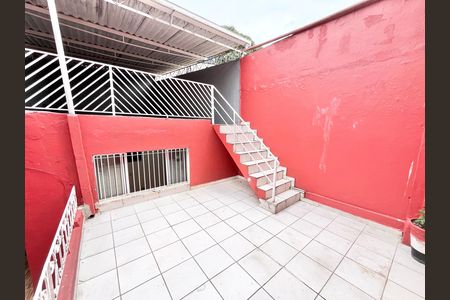 Casa para alugar com 60m², 1 quarto e sem vagaQuintal