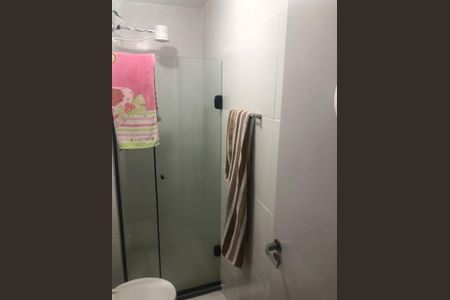 Banheiro  de apartamento à venda com 1 quarto, 34m² em Veleiros, São Paulo