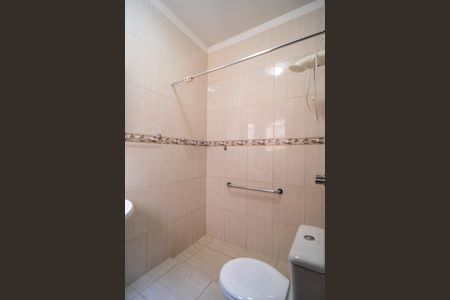 Casa para alugar com 122m², 3 quartos e 2 vagasBanheiro da Suíte