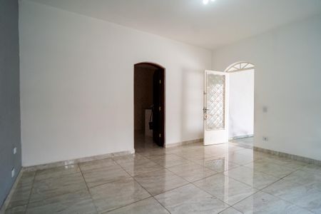 Casa para alugar com 122m², 3 quartos e 2 vagasSala