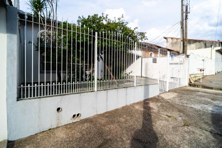 Casa para alugar com 122m², 3 quartos e 2 vagasFachada