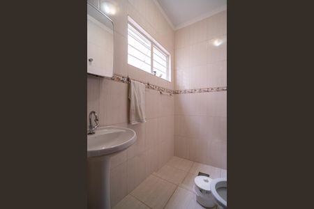 Casa para alugar com 122m², 3 quartos e 2 vagasBanheiro