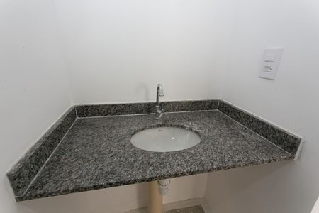 Apartamento para alugar com 34m², 2 quartos e sem vagaBanheiro