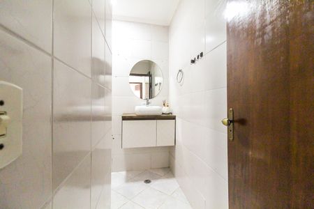 Casa de condomínio à venda com 68m², 2 quartos e 1 vaga Casa de condomínio à venda com 68m², 2 quartos e 1 vagaBanheiro