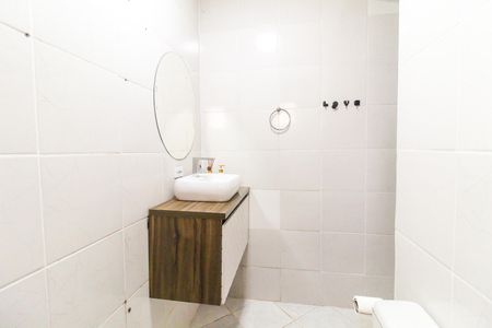 Casa de condomínio à venda com 68m², 2 quartos e 1 vaga Casa de condomínio à venda com 68m², 2 quartos e 1 vagaBanheiro