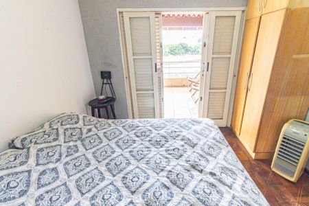 Casa à venda com 280m², 4 quartos e 5 vagas Casa à venda com 280m², 4 quartos e 5 vagasQuarto 2