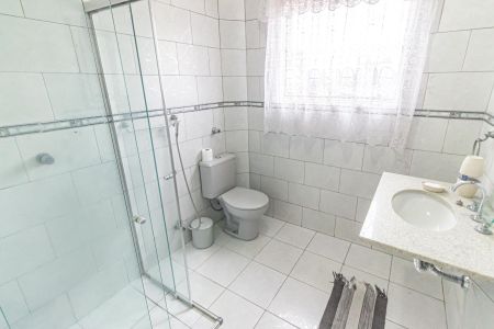 Casa à venda com 280m², 4 quartos e 5 vagas Casa à venda com 280m², 4 quartos e 5 vagasBanheiro