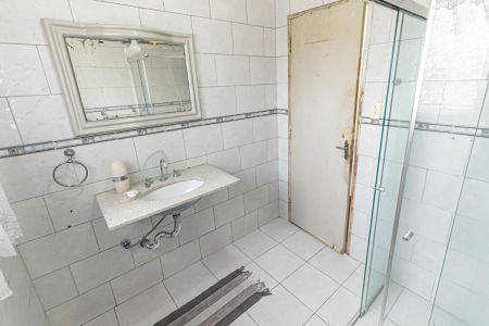 Casa à venda com 280m², 4 quartos e 5 vagas Casa à venda com 280m², 4 quartos e 5 vagasBanheiro