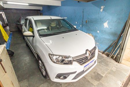 Casa à venda com 280m², 4 quartos e 5 vagas Casa à venda com 280m², 4 quartos e 5 vagasGaragem