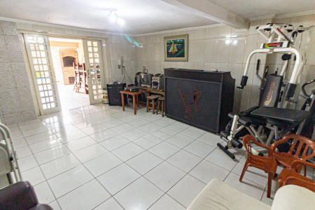 Casa à venda com 280m², 4 quartos e 5 vagas Casa à venda com 280m², 4 quartos e 5 vagasSalão de Festas