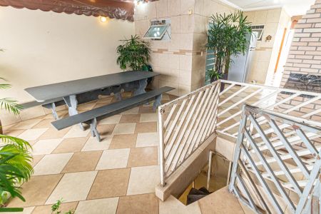 Casa à venda com 280m², 4 quartos e 5 vagas Casa à venda com 280m², 4 quartos e 5 vagasVaranda gourmet